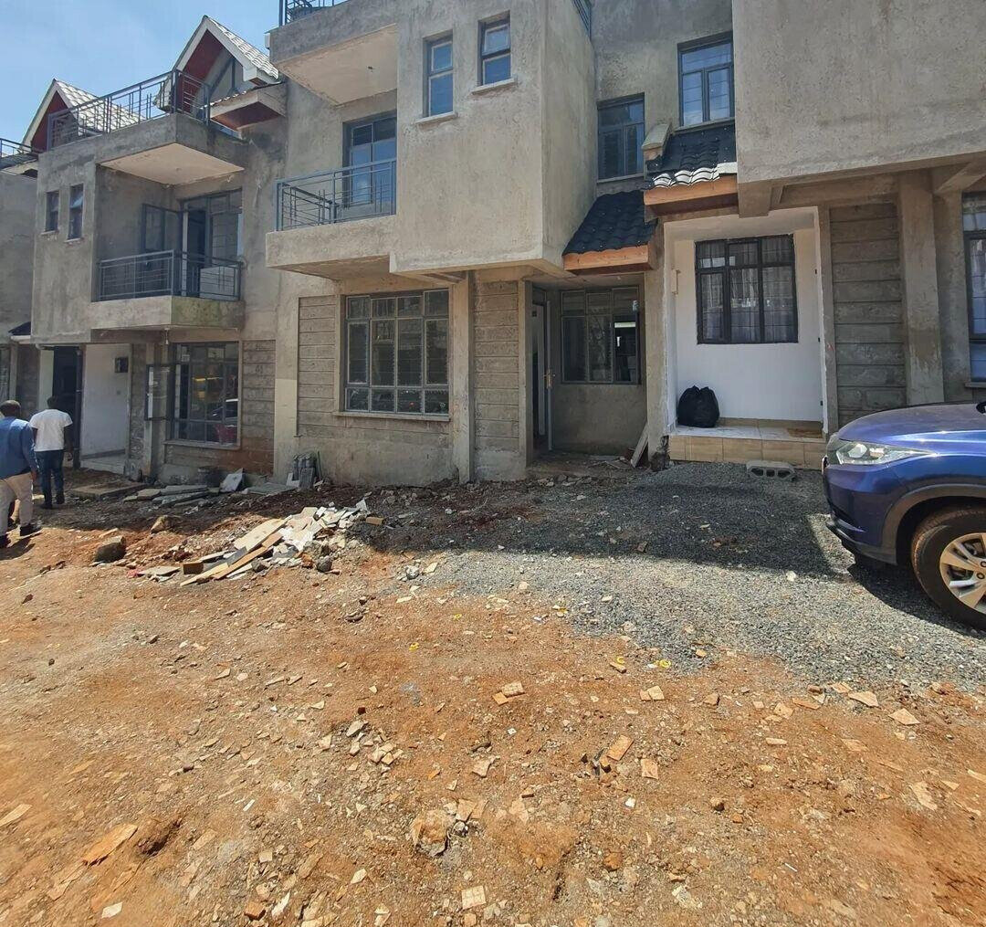 4BR Gated Townhouse with Master Terrace & Ensuites - Thogoto