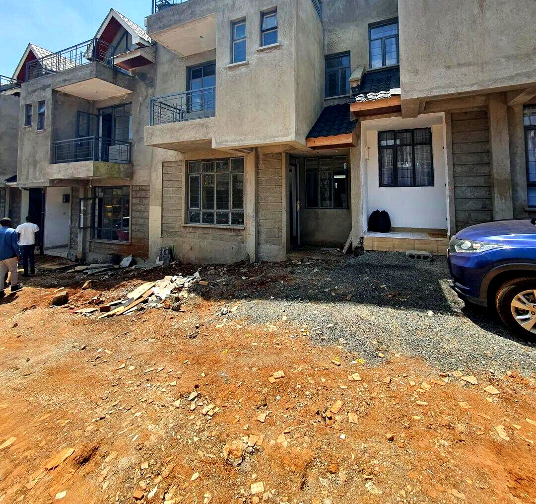 4BR Gated Townhouse with Master Terrace & Ensuites - Thogoto