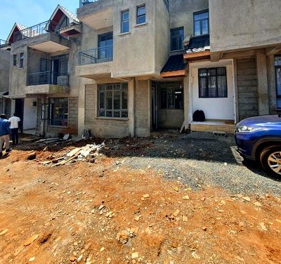 4BR Gated Townhouse with Master Terrace & Ensuites - Thogoto