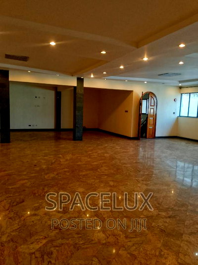 2000sqft Restaurants Lounge - Image 6