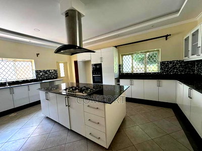 7bdrm Mansion in Un, Runda for rent - Image 5
