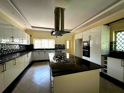 7bdrm Mansion in Un, Runda for rent - Image 9