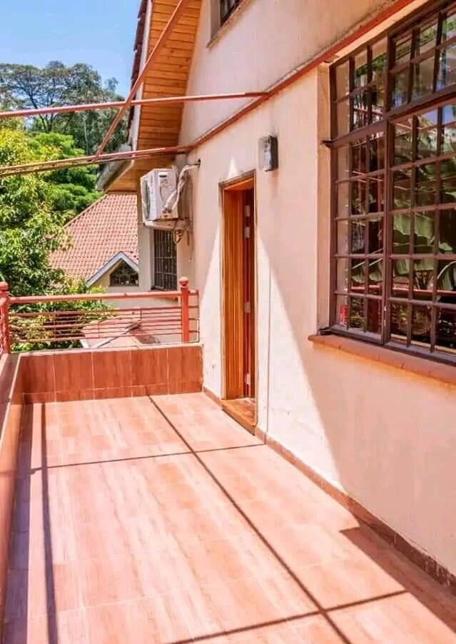6-Ensuite Villa with DSQ, Gym & Gazebo Bar - Lavington Gated