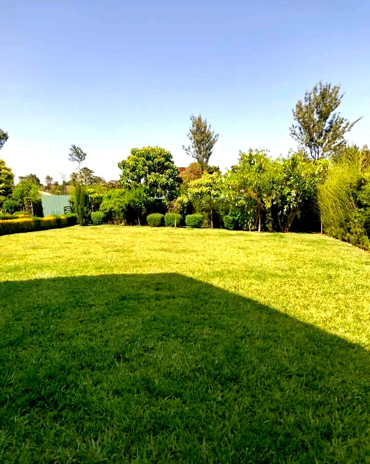 4BR Garden Home with Parking