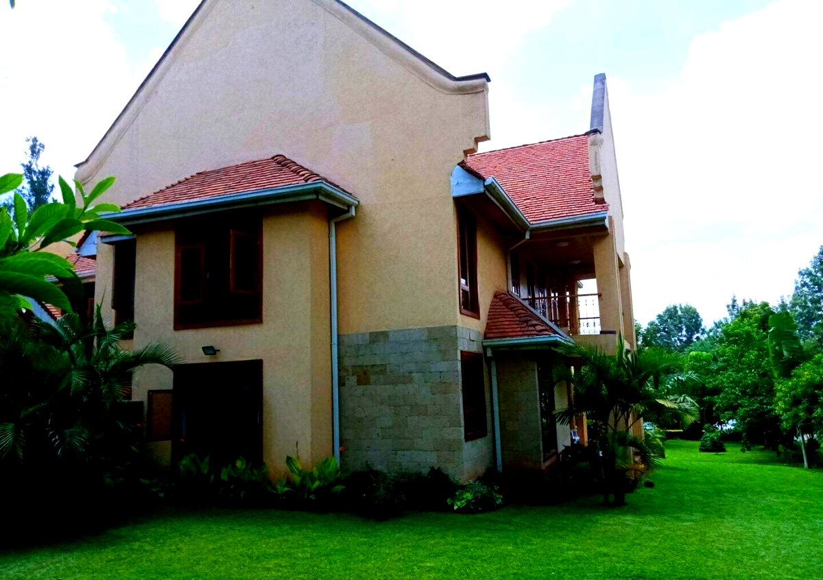4-Bed Main House + 2-Bed Guest Wing on Half-Acre – Miotoni, Karen