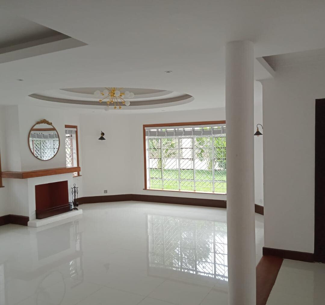 4BR All-Ensuite Townhouse with Study & DSQ - Kahawa Sukari