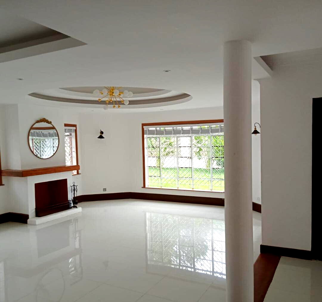 4BR All-Ensuite Townhouse with Study & DSQ - Kahawa Sukari