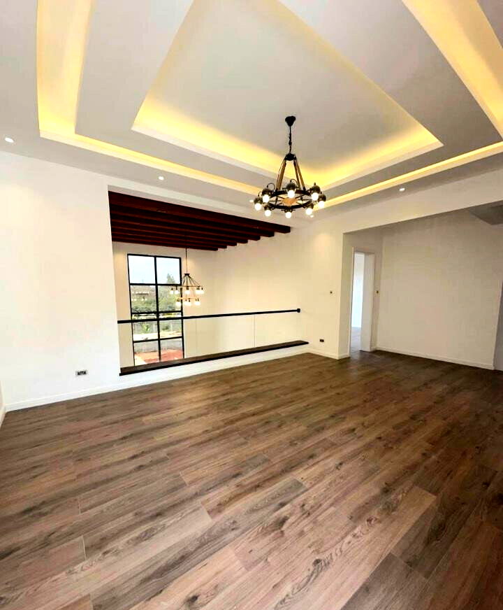 Quarter-Acre Villa with Private Pool & Gym - Lavington