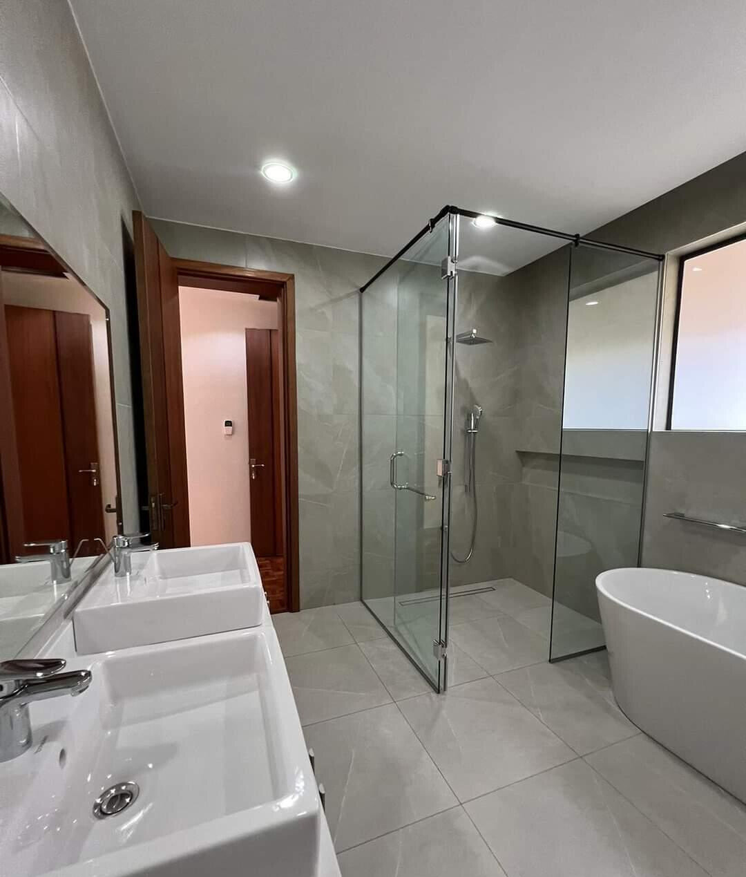Newly Built 5-Ensuite Townhouse with DSQ in Lavington Gated Community - KES 150M