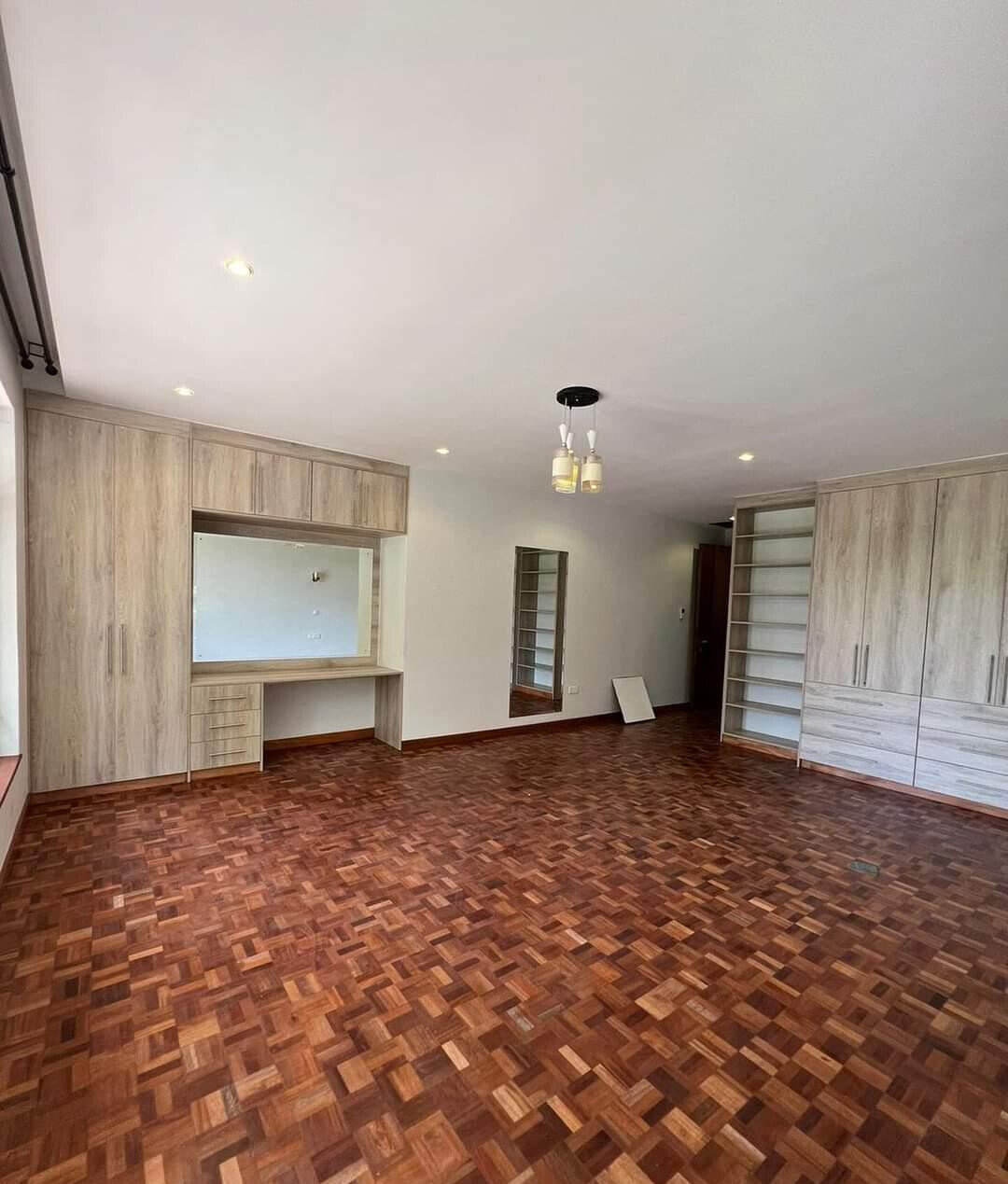 Newly Built 5-Ensuite Townhouse with DSQ in Lavington Gated Community - KES 150M