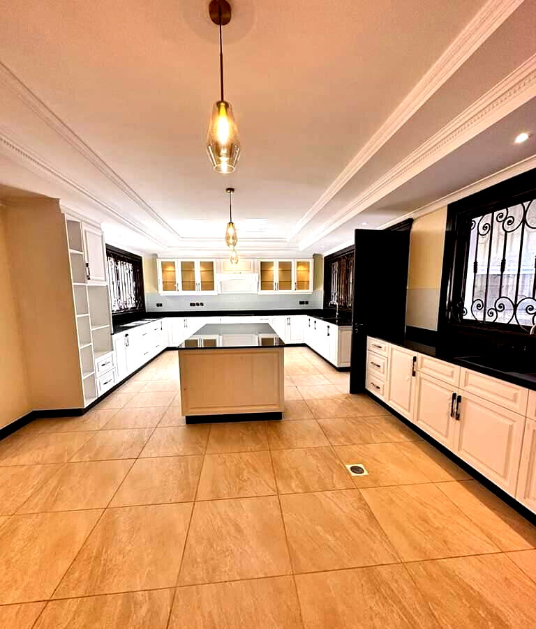 7-Ensuite Townhouse with DSQ & 24/7 Security – Karen Gated Estate