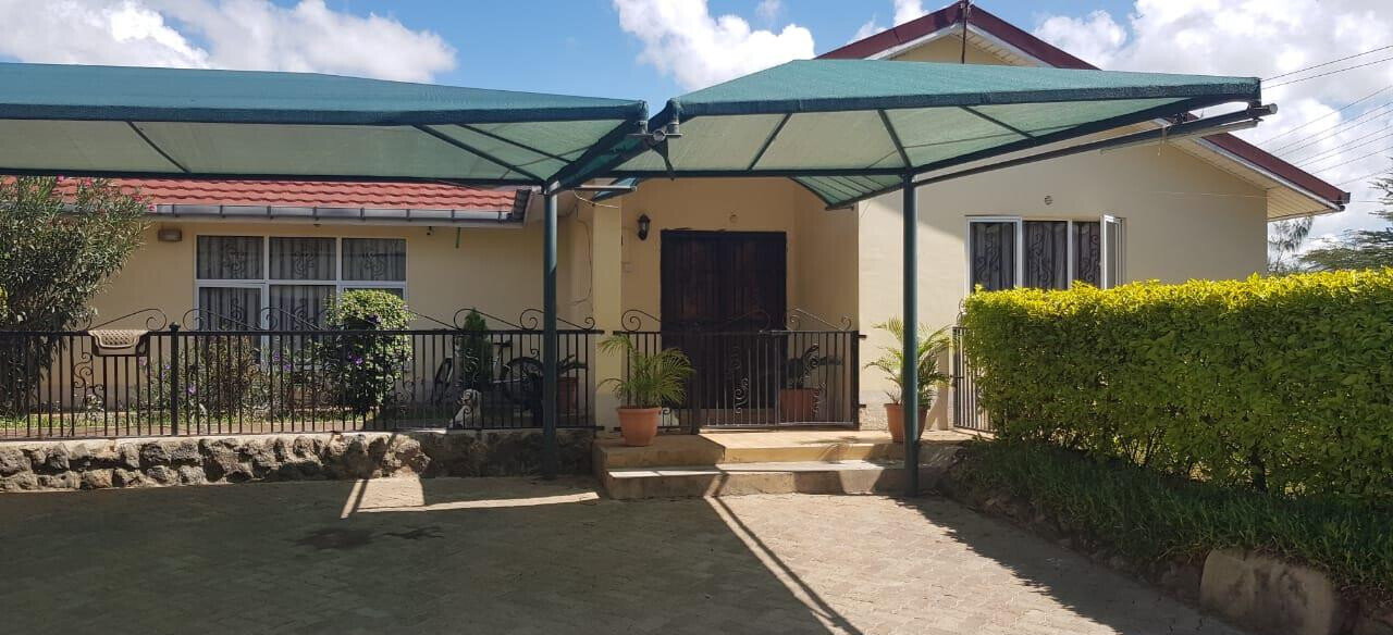 4BR All-Ensuite Super Bungalow with Solar & Staff Quarters - Athi River