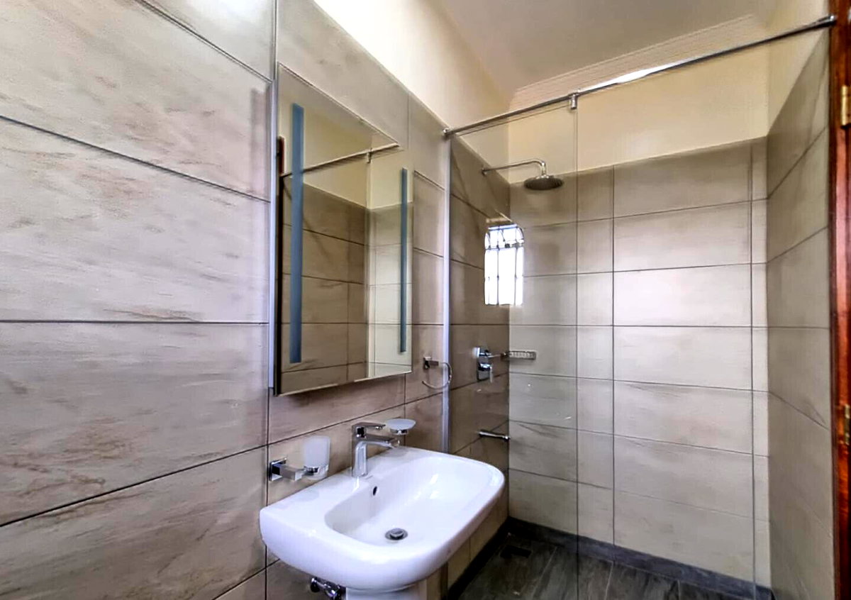 5BR All-Ensuite Maisonette in Secure Gated Court - Mugutha, Ruiru