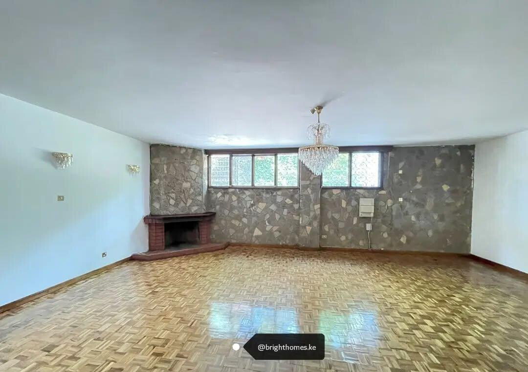 6-Bedroom Villa on 1.5 Acres with Guest Wings & Rooftop Terrace - Spring Valley