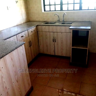 3bedrooms Of 4 Houses - Image 4