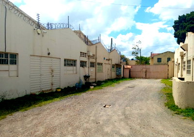 1 Acre Warehouse with Garden
