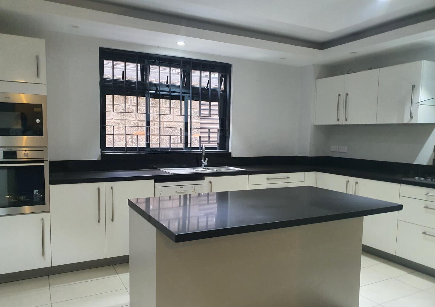 5-Ensuite Townhouse with Study & Backup Power - Lower Kabete