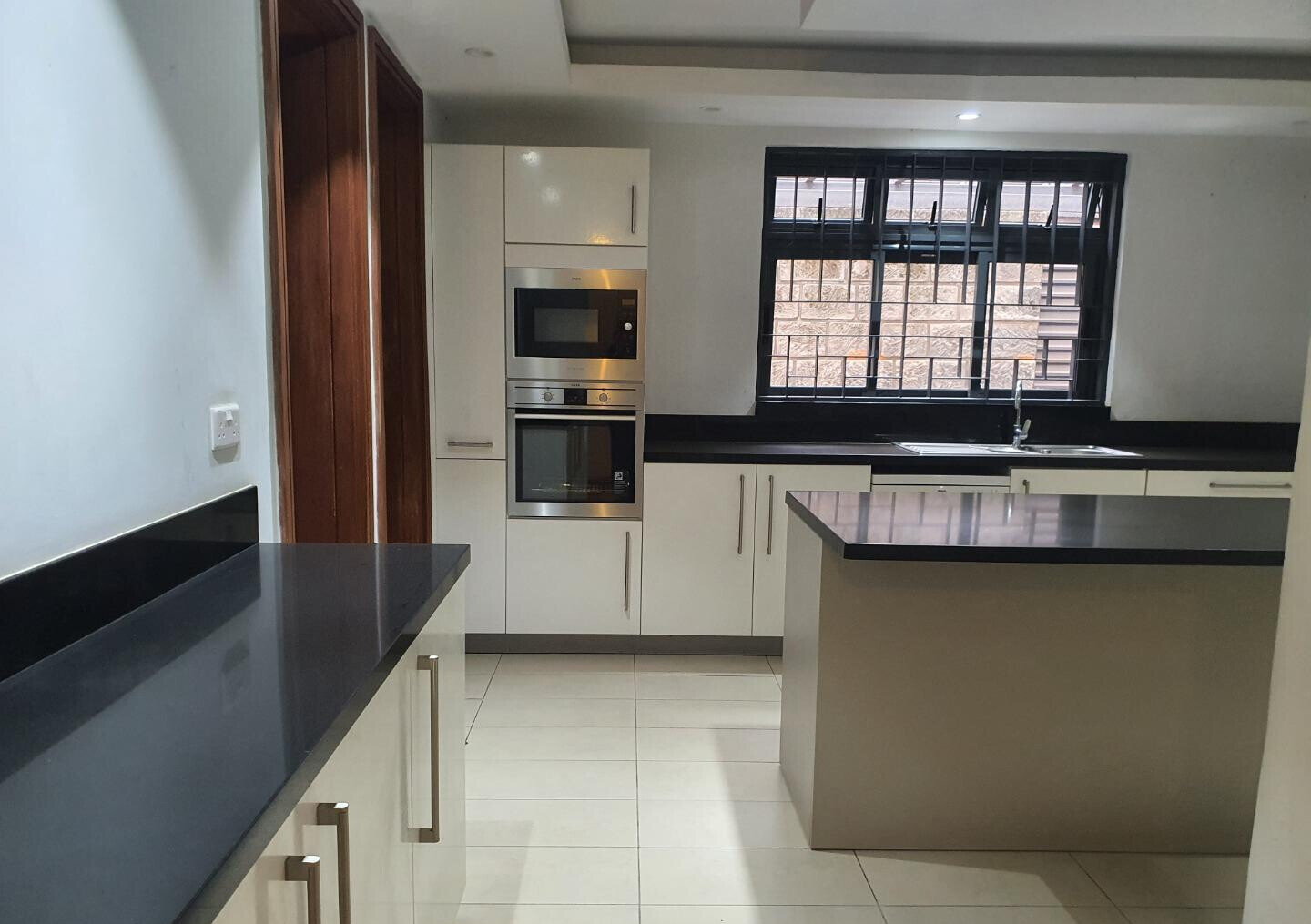 5-Ensuite Townhouse with Study & Backup Power - Lower Kabete