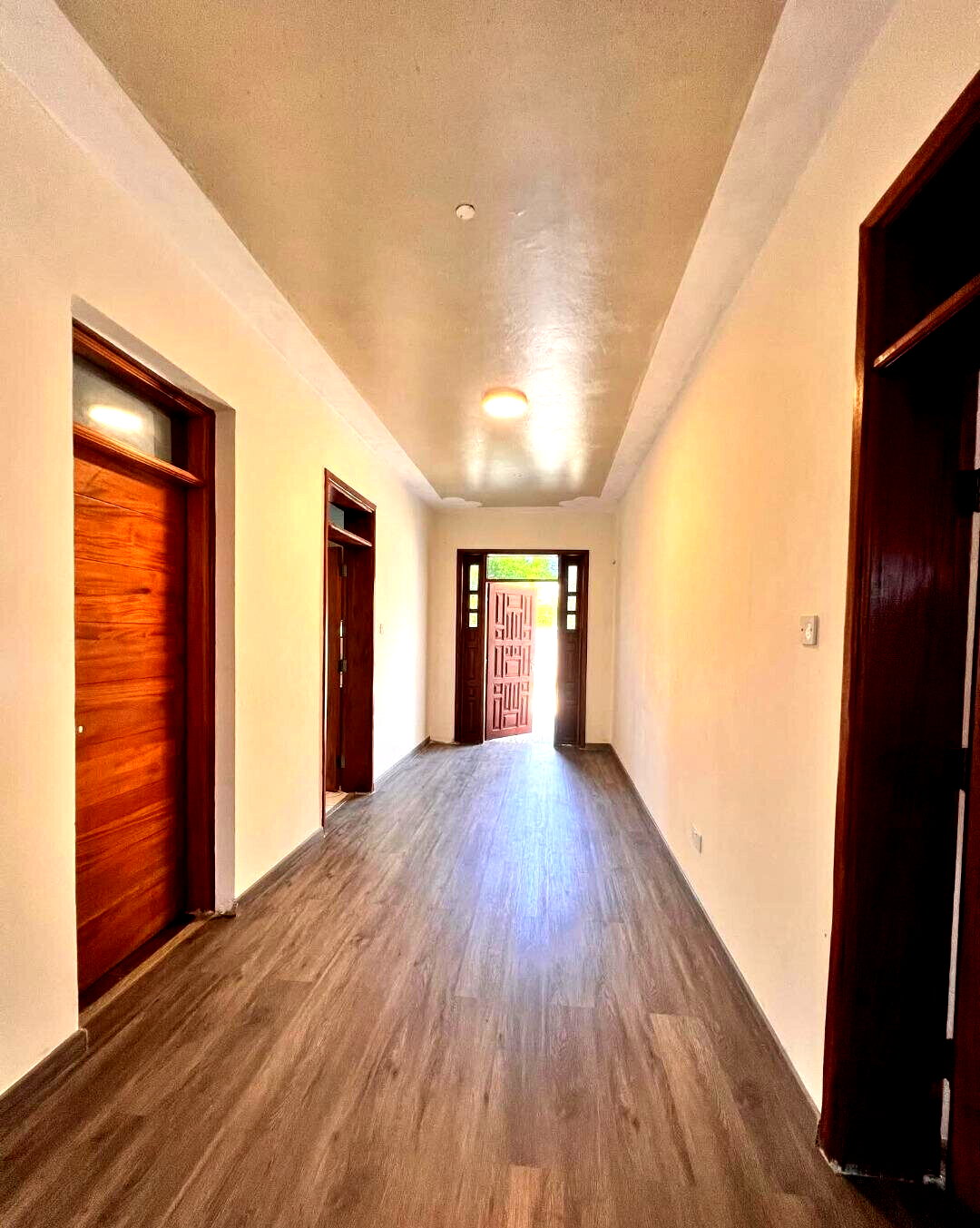 6-Bedroom Maisonette on ¾ Acre with DSQ & Gym – Karen