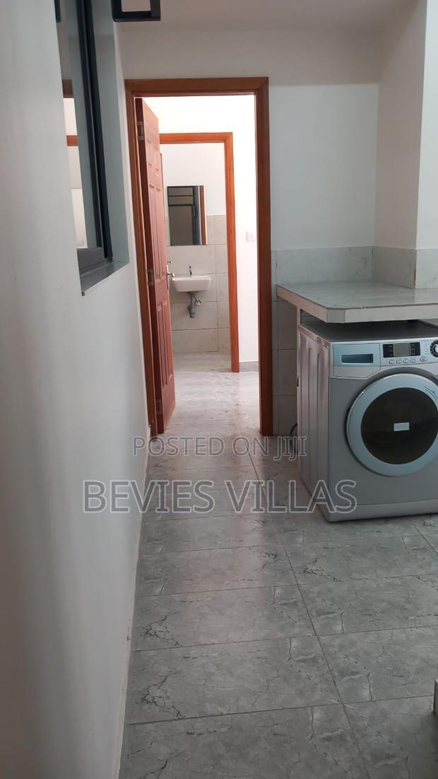 3bdrm Apartment in Parklands/Highridge for sale