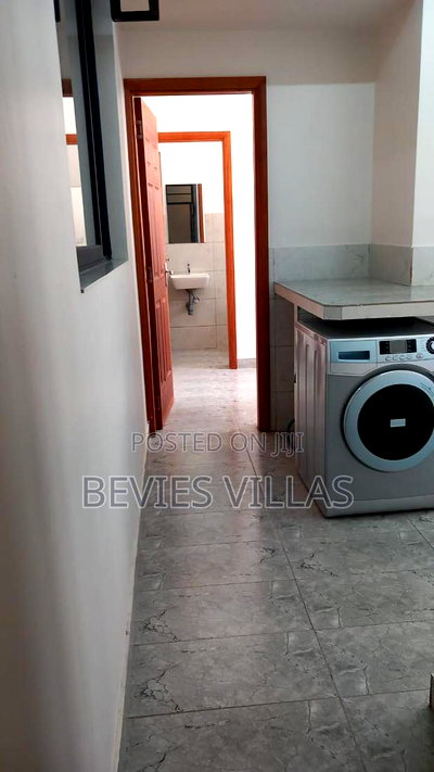 3bdrm Apartment in Parklands/Highridge for sale - Image 2