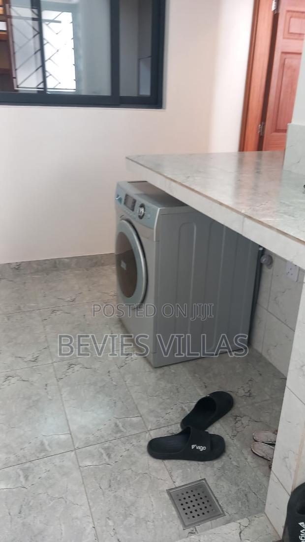 3bdrm Apartment in Parklands/Highridge for sale