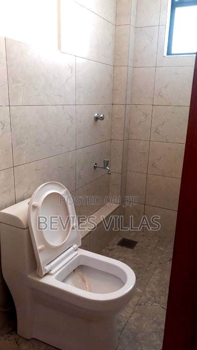 3bdrm Apartment in Parklands/Highridge for sale - Image 5