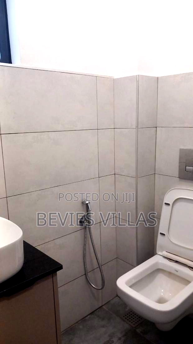 3bdrm Apartment in Parklands/Highridge for sale