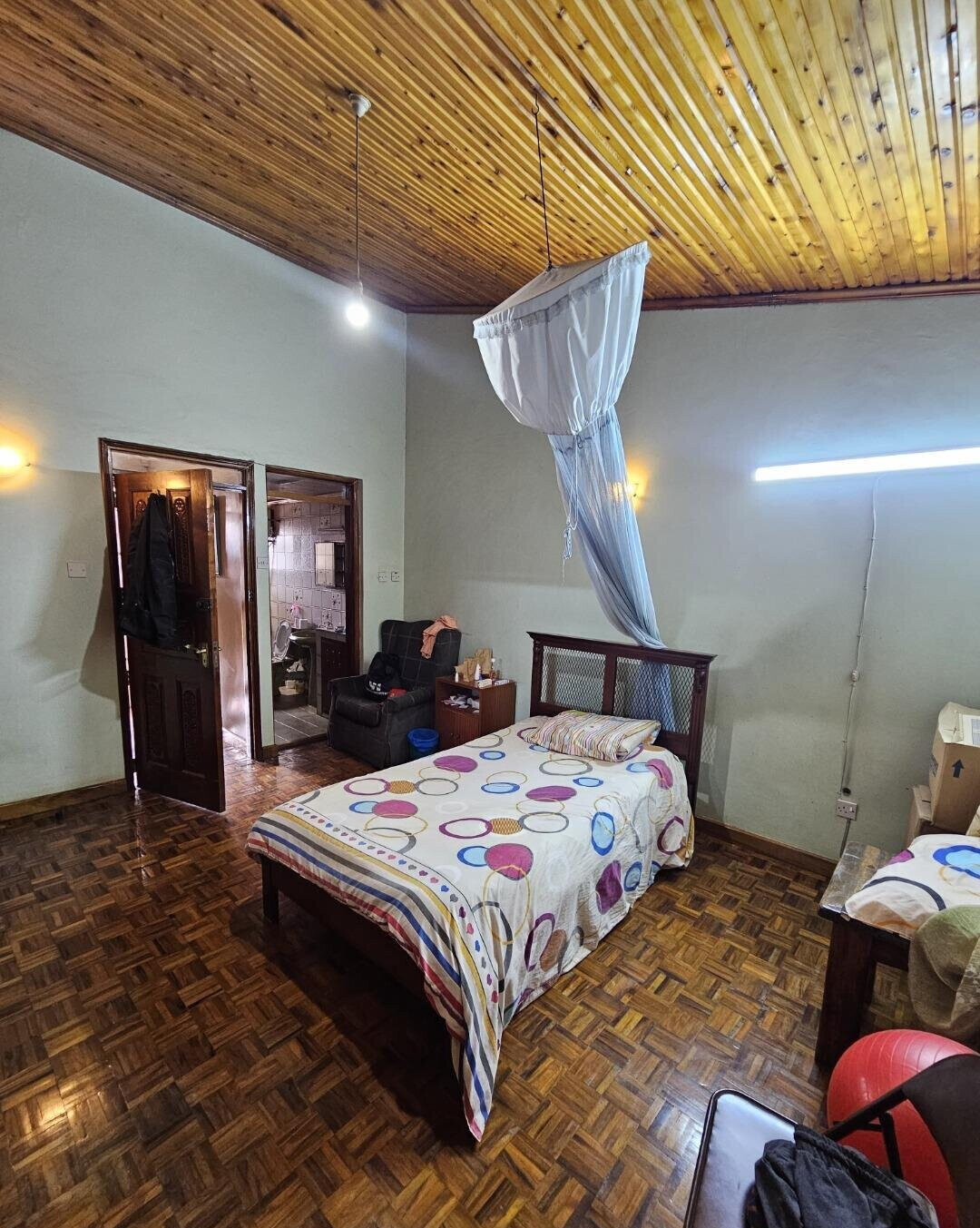 4-Level Maisonette with DSQ & Garden - Parklands