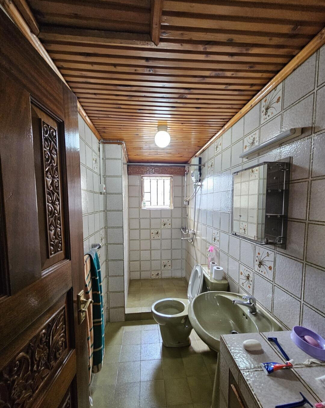 4-Level Maisonette with DSQ & Garden - Parklands