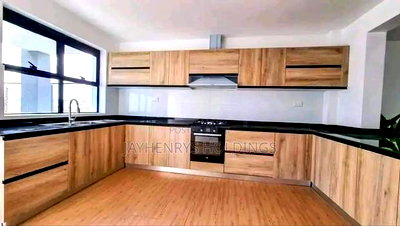 4bdrm Maisonette in Kamakis for sale - Image 4