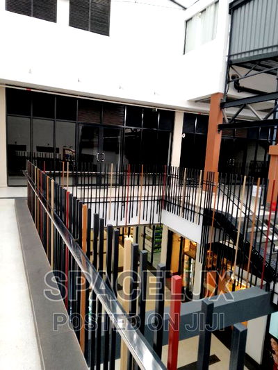 2000sqft Shop - Image 4