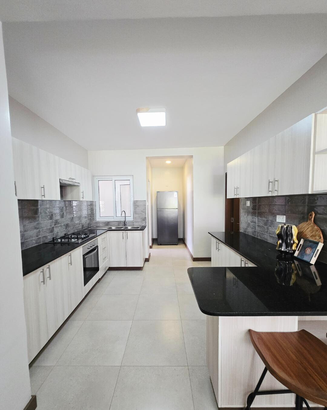 3BR Apartment on 6.2 Acres with Lift & Borehole - Syokimau