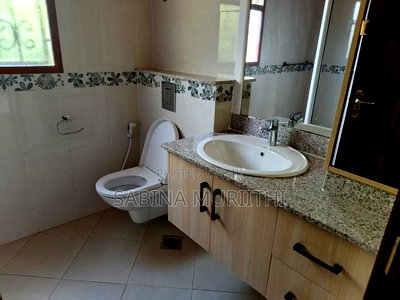 5bdrm House in Spring Valley for sale - Image 16