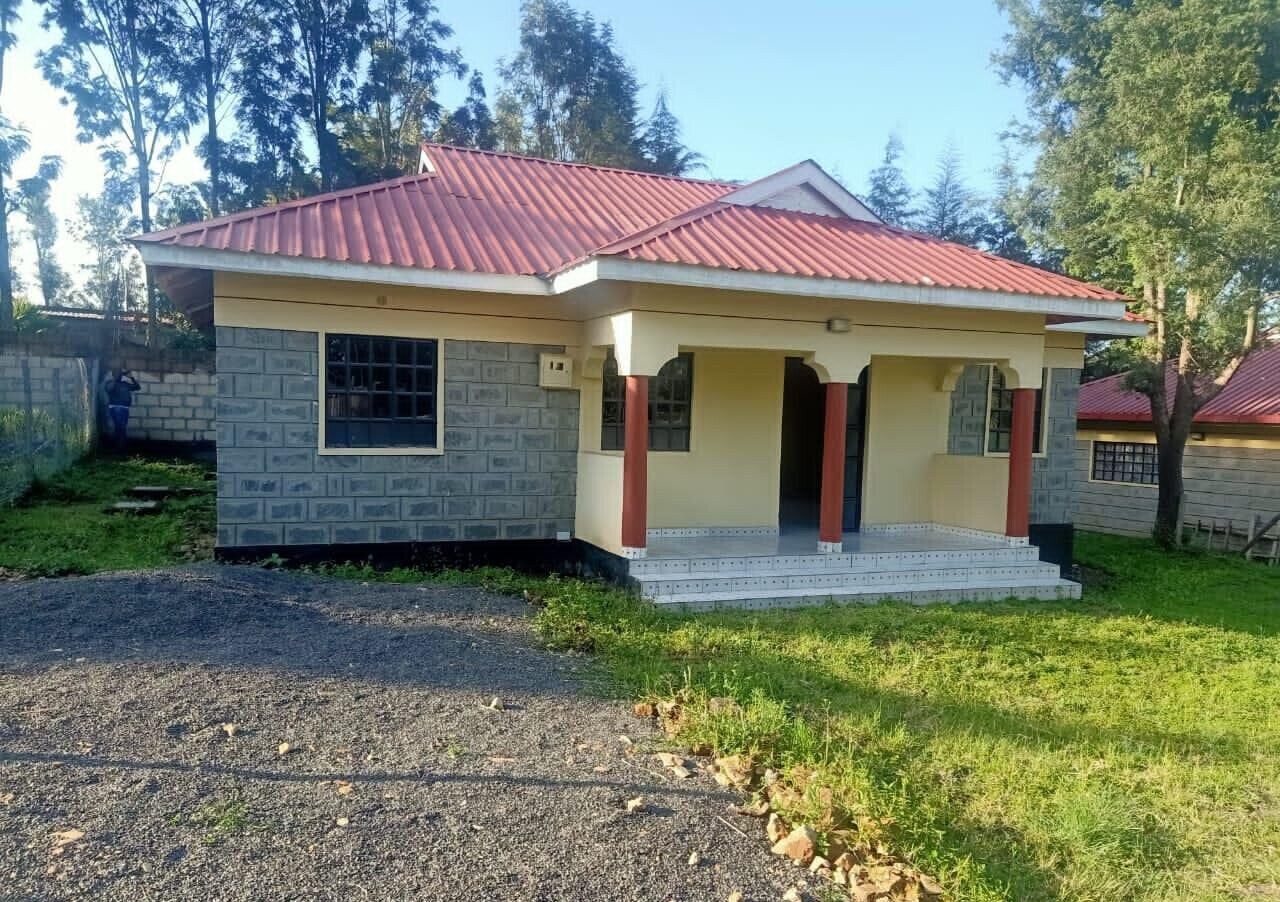 3BR Townhouse with Expansive Garden, 5 Mins from Kiserian Town