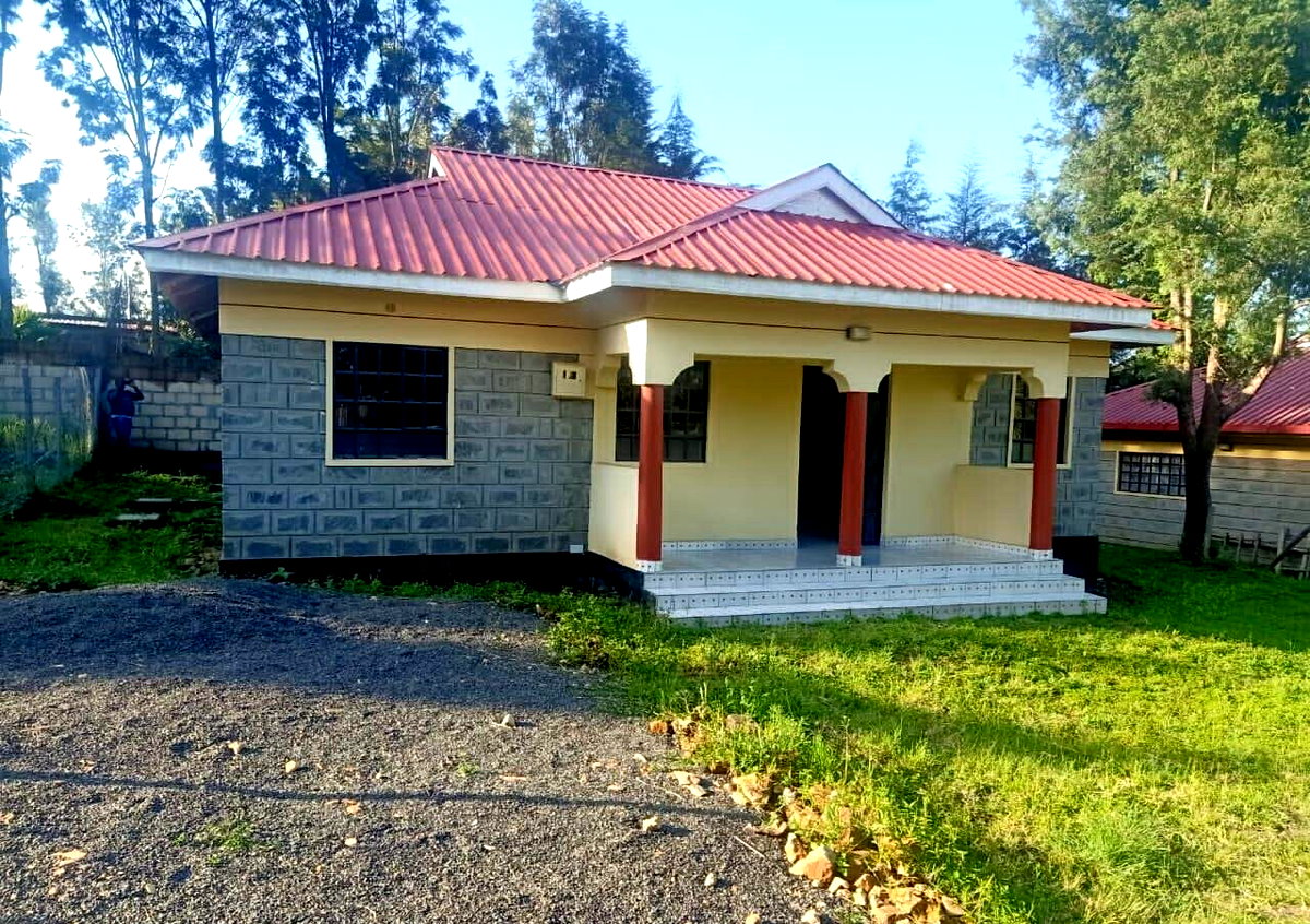 3BR Townhouse with Expansive Garden, 5 Mins from Kiserian Town