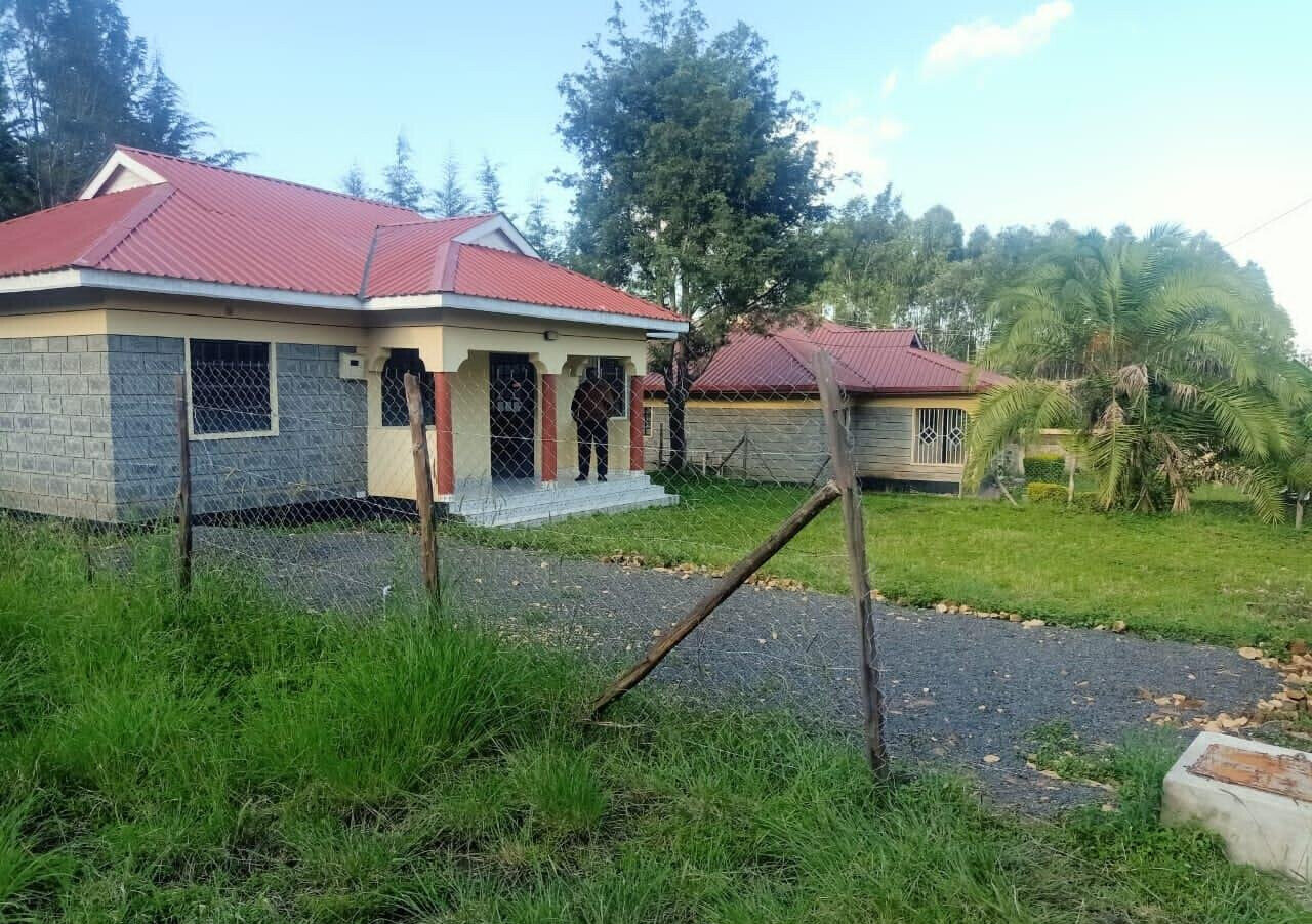 3BR Townhouse with Expansive Garden, 5 Mins from Kiserian Town