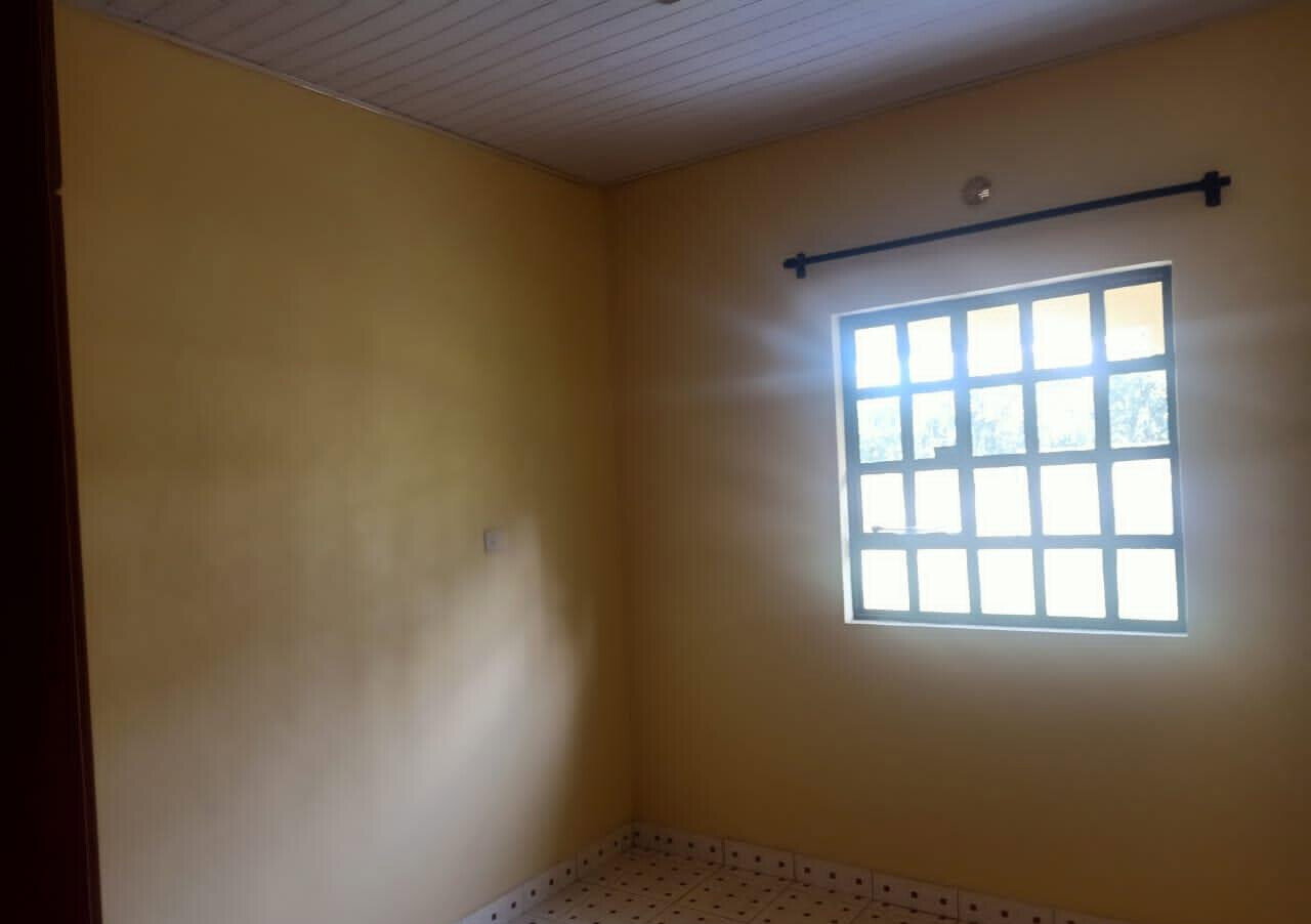 3BR Townhouse with Expansive Garden, 5 Mins from Kiserian Town