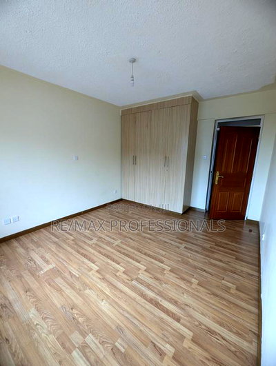 5bdrm Penthouse in Muthangari for rent - Image 2