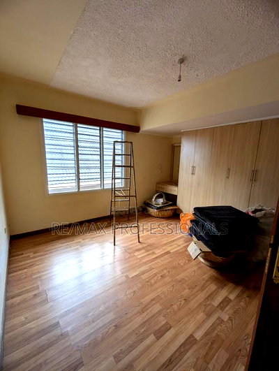 5bdrm Penthouse in Muthangari for rent - Image 12