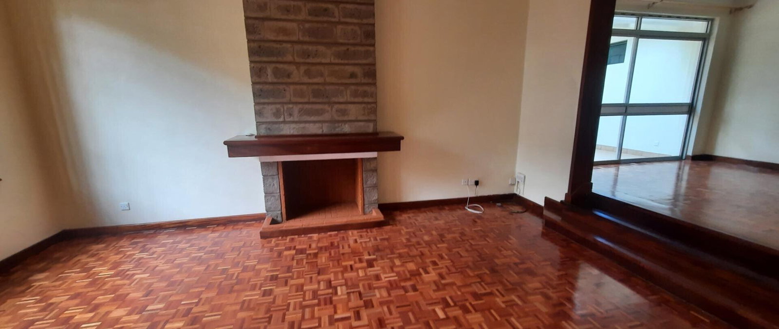 4-Ensuite Townhouse with DSQ & TV Room - Brookside, Westlands