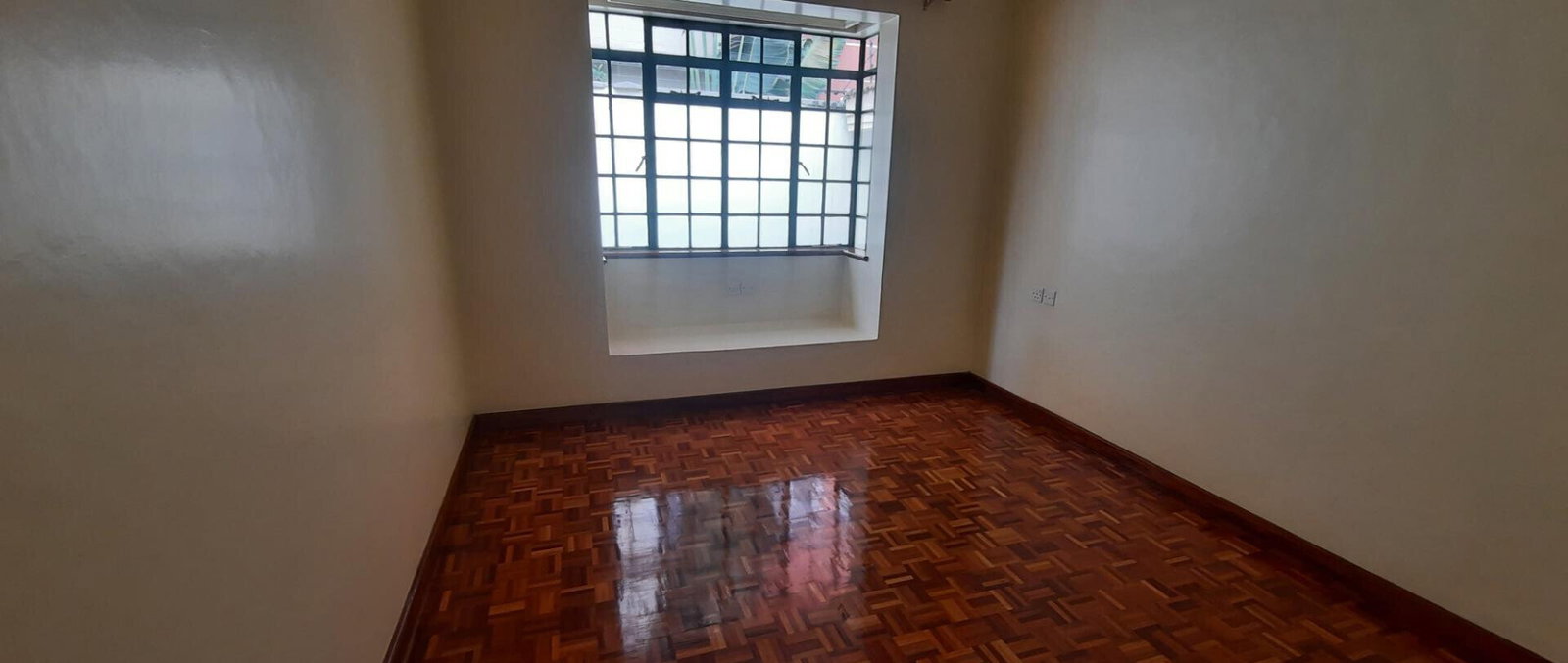 4-Ensuite Townhouse with DSQ & TV Room - Brookside, Westlands