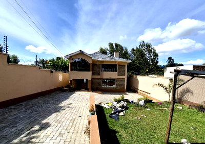 5BR All-Ensuite Townhouse 900m from Tarmac - Ondiri, Kikuyu