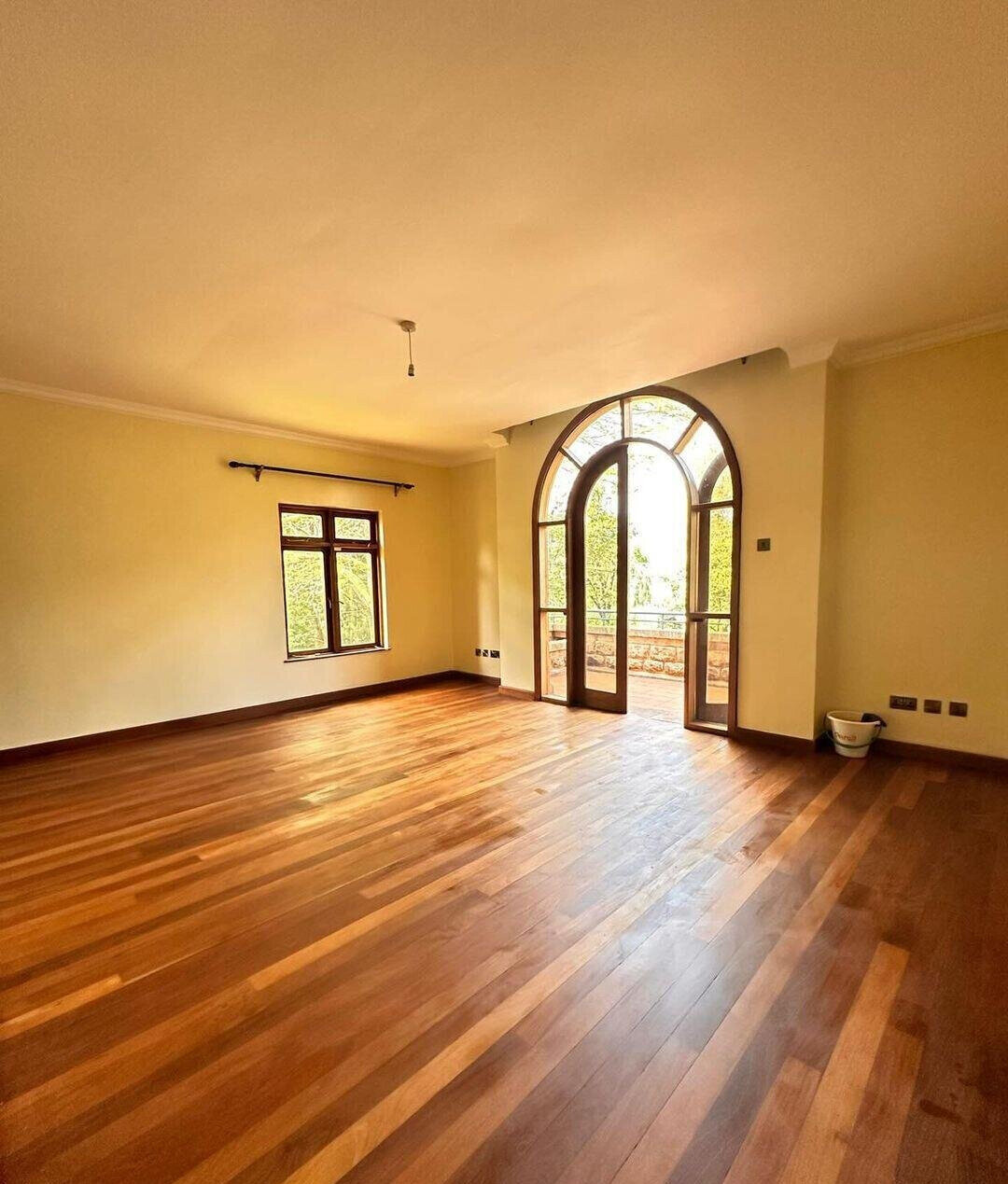 Rustic Stone 5-Bed Townhouse on Half-Acre – Karen