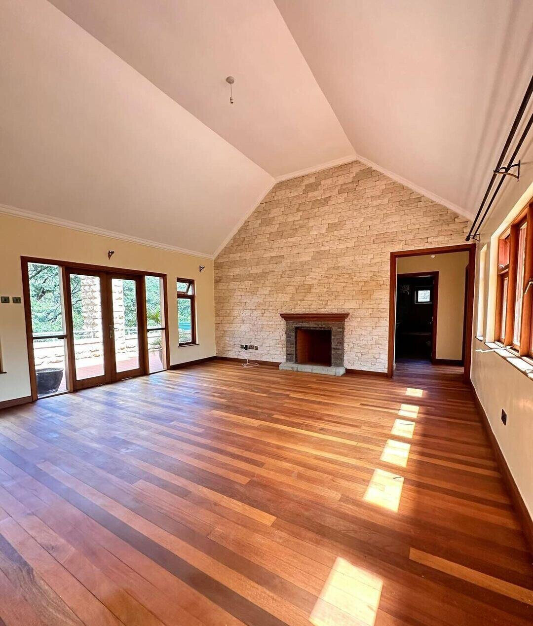 Rustic Stone 5-Bed Townhouse on Half-Acre – Karen
