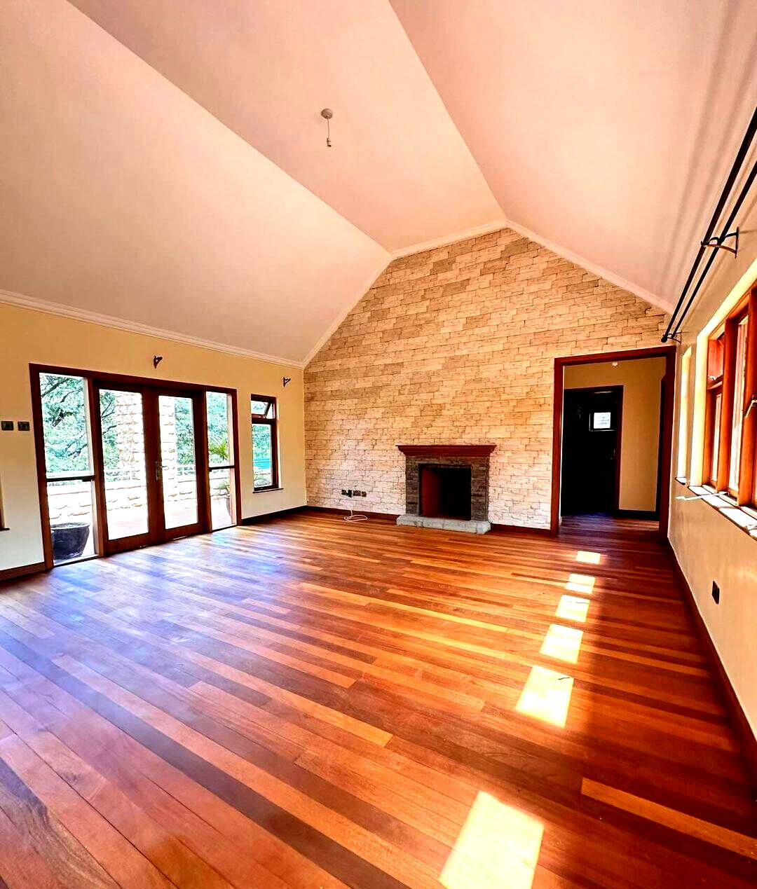 Rustic Stone 5-Bed Townhouse on Half-Acre – Karen