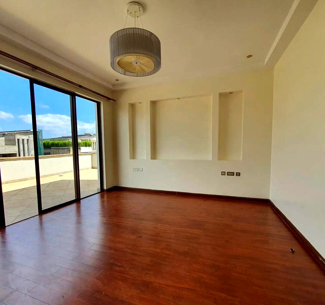 4BR All-Ensuite Townhouse with Clubhouse & Pool - Runda