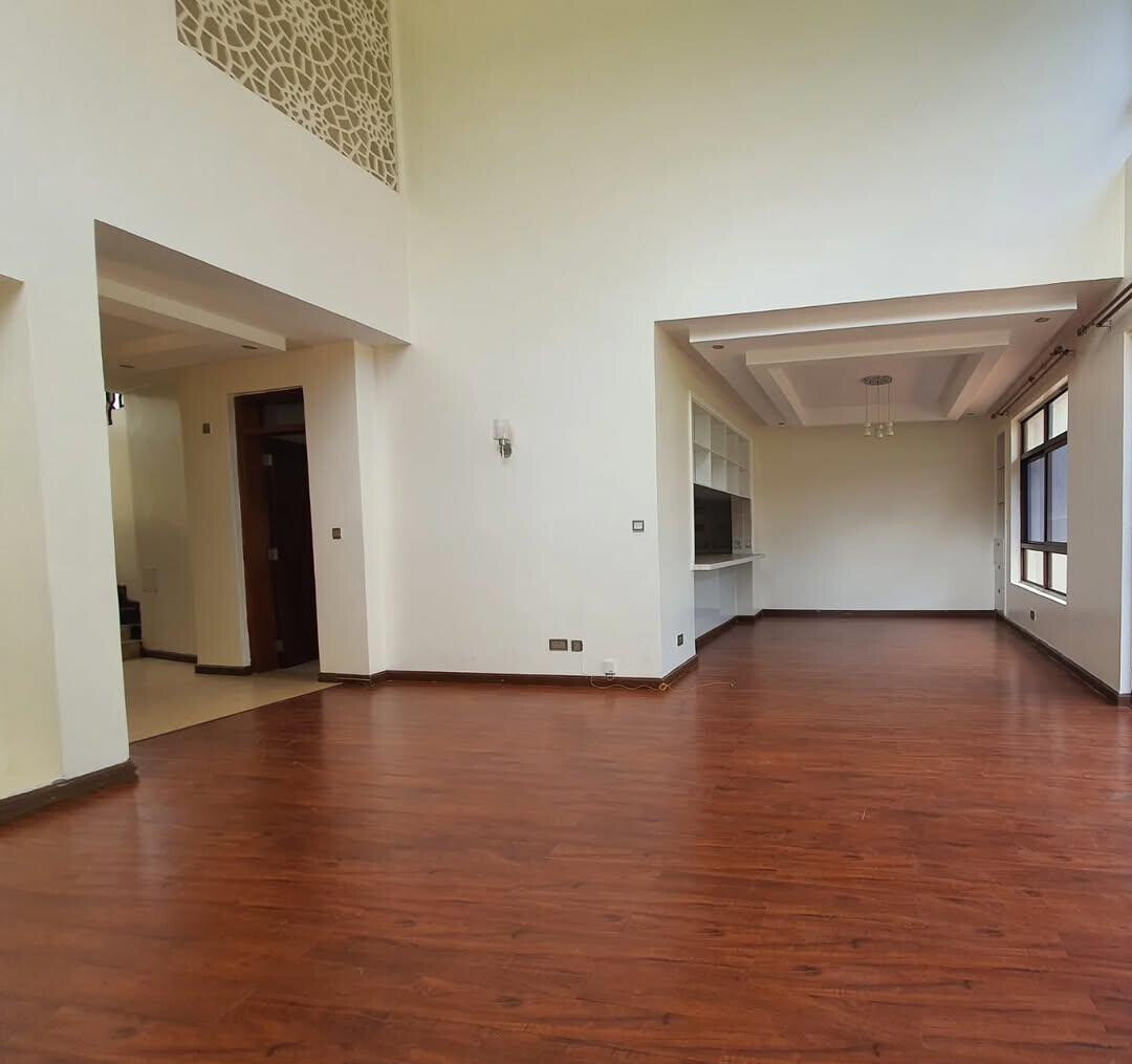 4BR All-Ensuite Townhouse with Clubhouse & Pool - Runda
