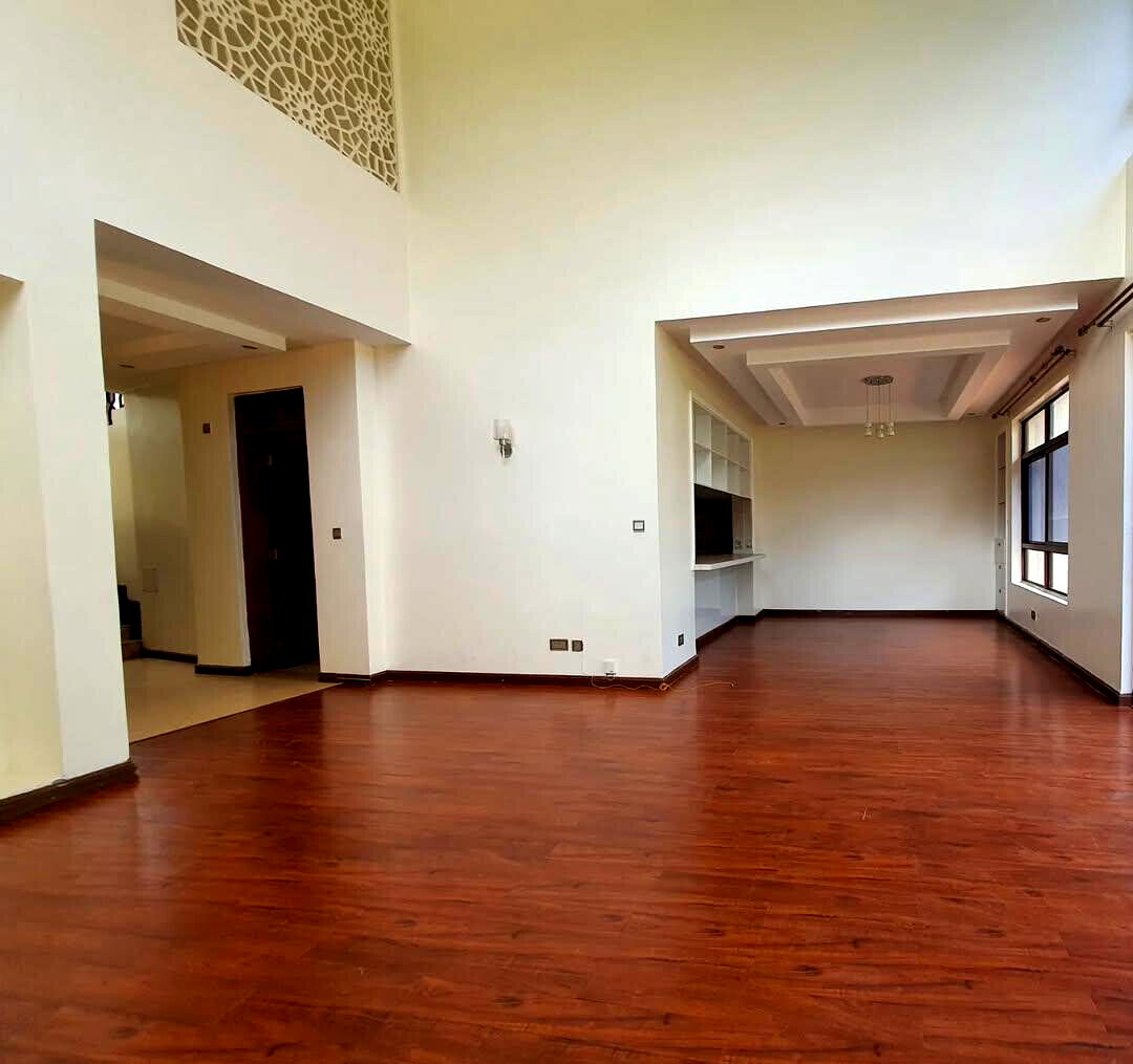 4BR All-Ensuite Townhouse with Clubhouse & Pool - Runda
