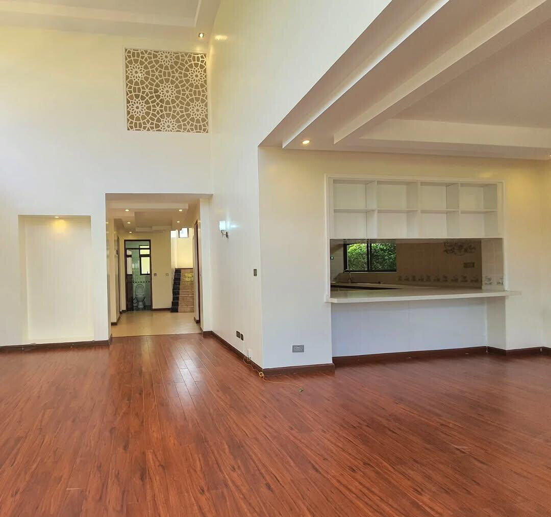 4BR All-Ensuite Townhouse with Clubhouse & Pool - Runda